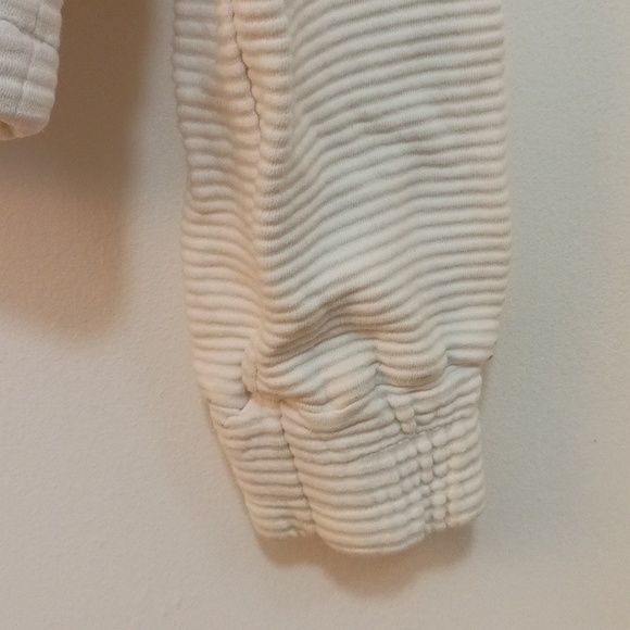 Adidas comfort relaxed fitting top gray and white with text. - Picture 5 of 7